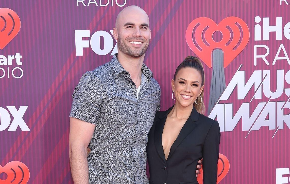 jana kramer mike