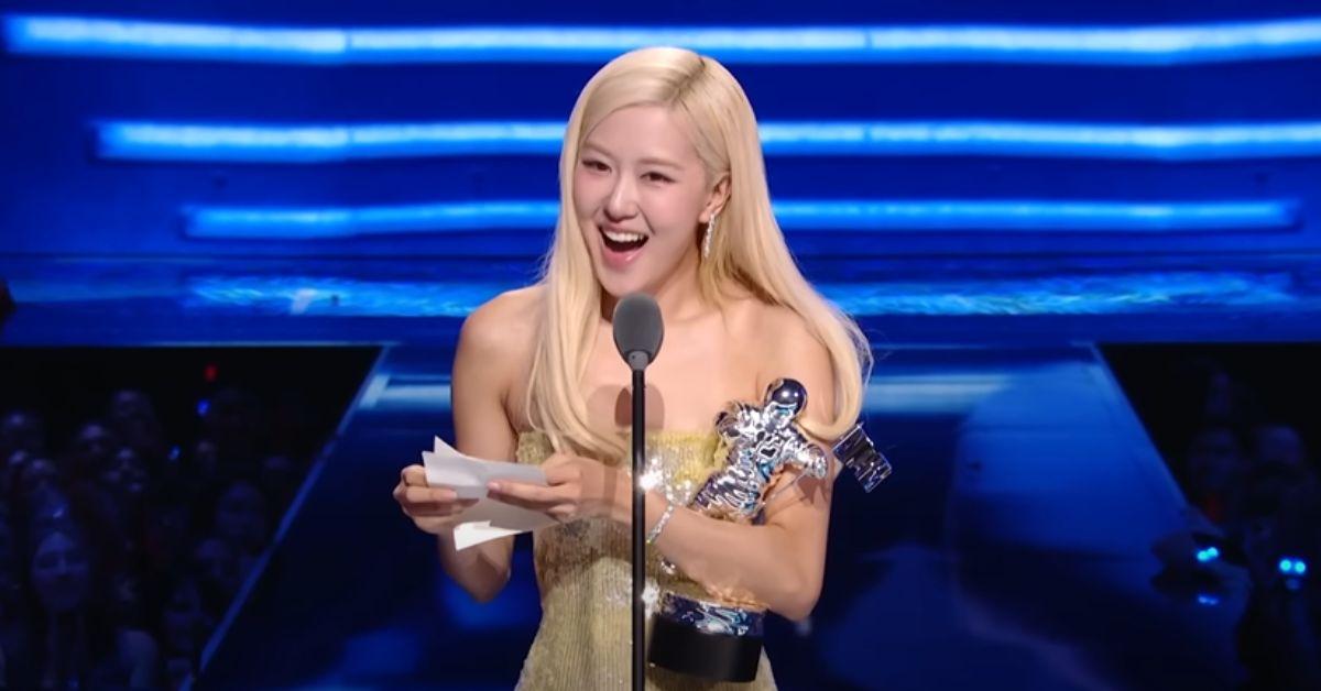 blackpinks rosa shared an emotional speech at the mtv vmas