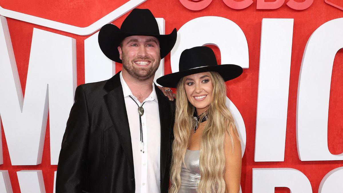 who is lainey wilson husband devlin duck hodges