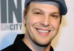 2011__08__Gavin Degraw Aug19neb 300&#215;209.jpg