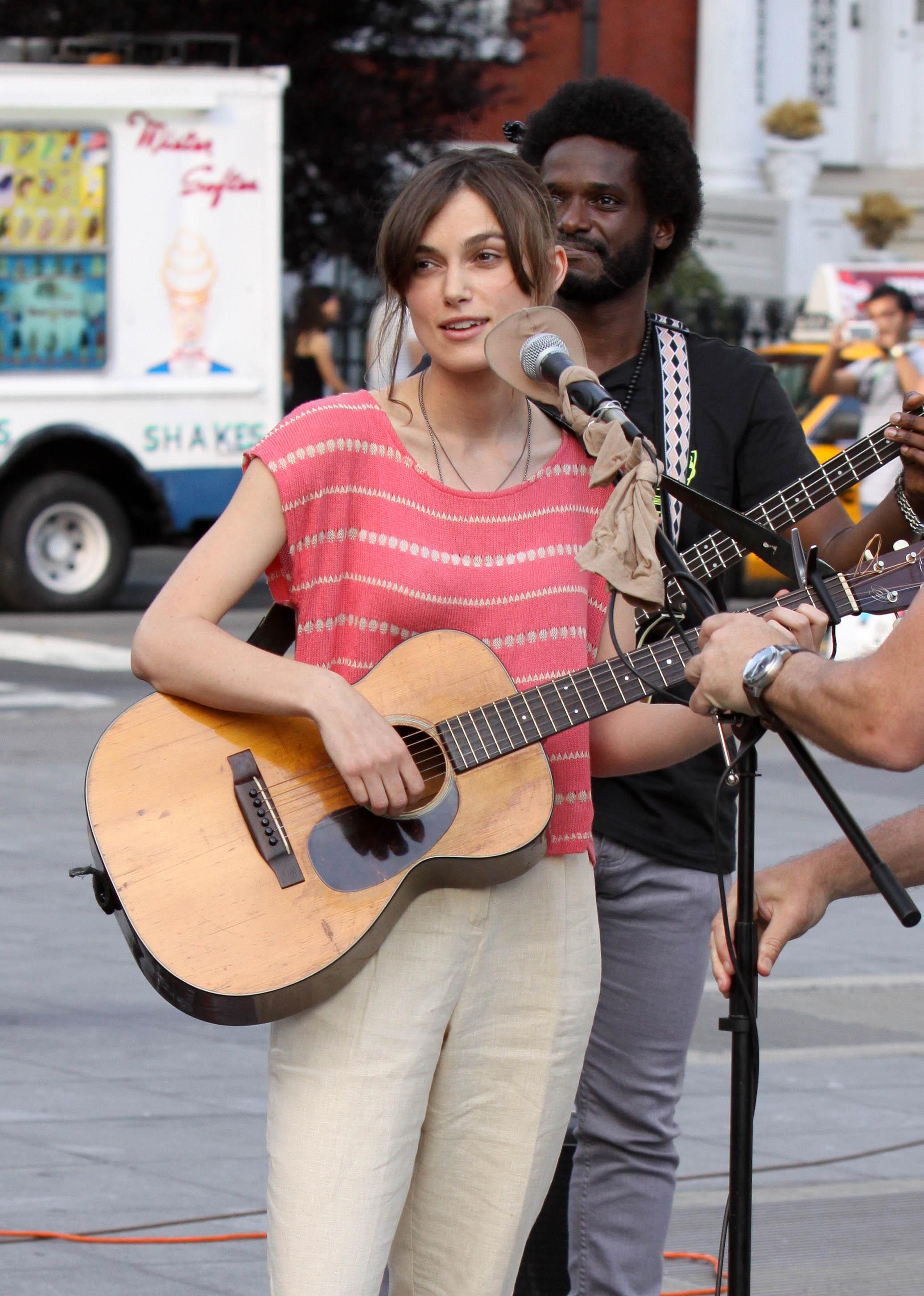 Keira knightley july27 18_ _1.jpg