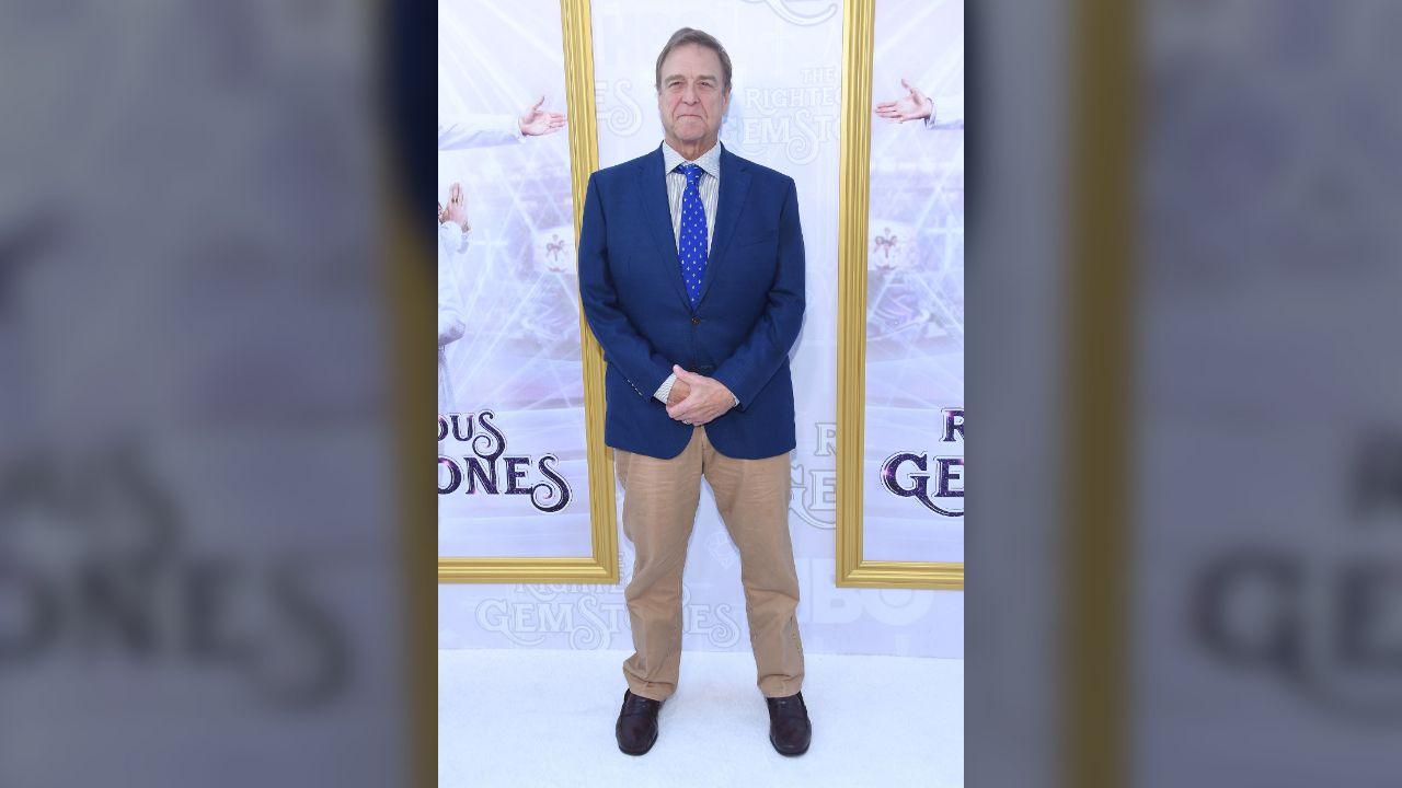 image of John Goodman leads a healthy lifestyle now.