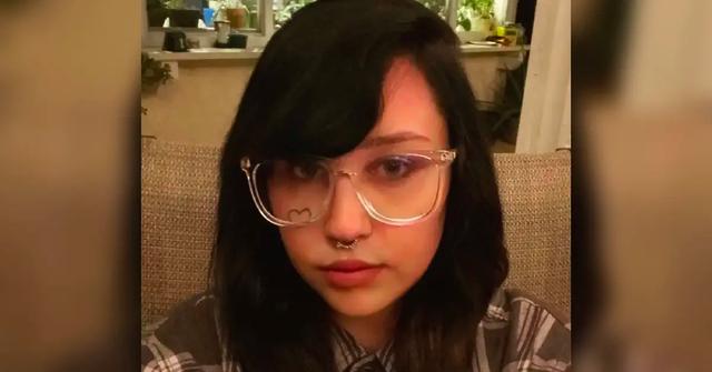 amanda bynes psychiatric hold extended week stopped medication