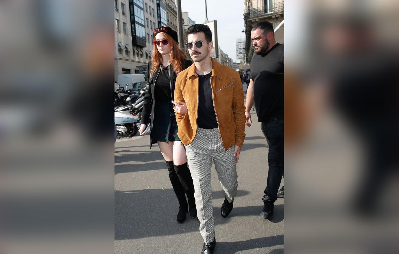 Joe jonas engagement sophie turner