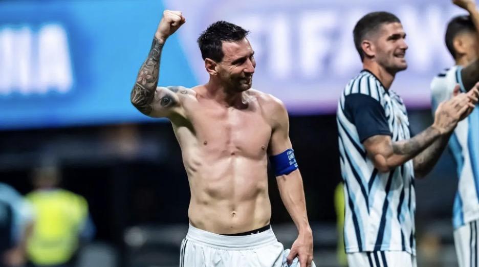 image of He debuted for Argentina in 2005 and leaves as the country's all-time leader in appearances and goals, with 207 matches and 125 scores, and captained the 2022 World Cup win.
