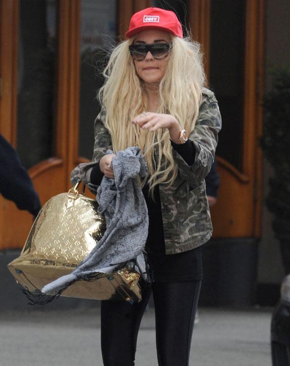 //ok__news amanda bynes nyc