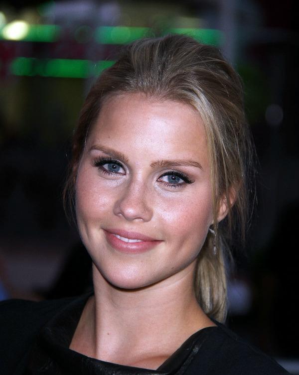 TV Takeover Chatting with The Originals Star Claire Holt