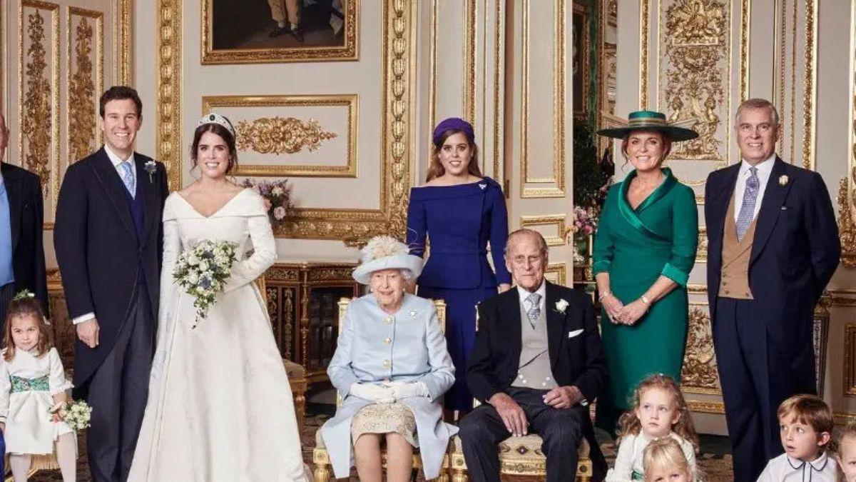 image of royal family 