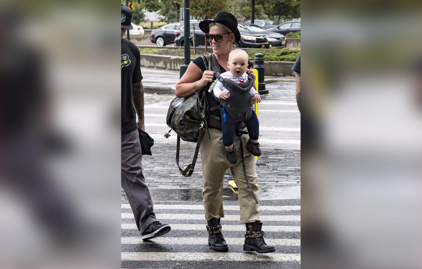 Pink carey hart kids