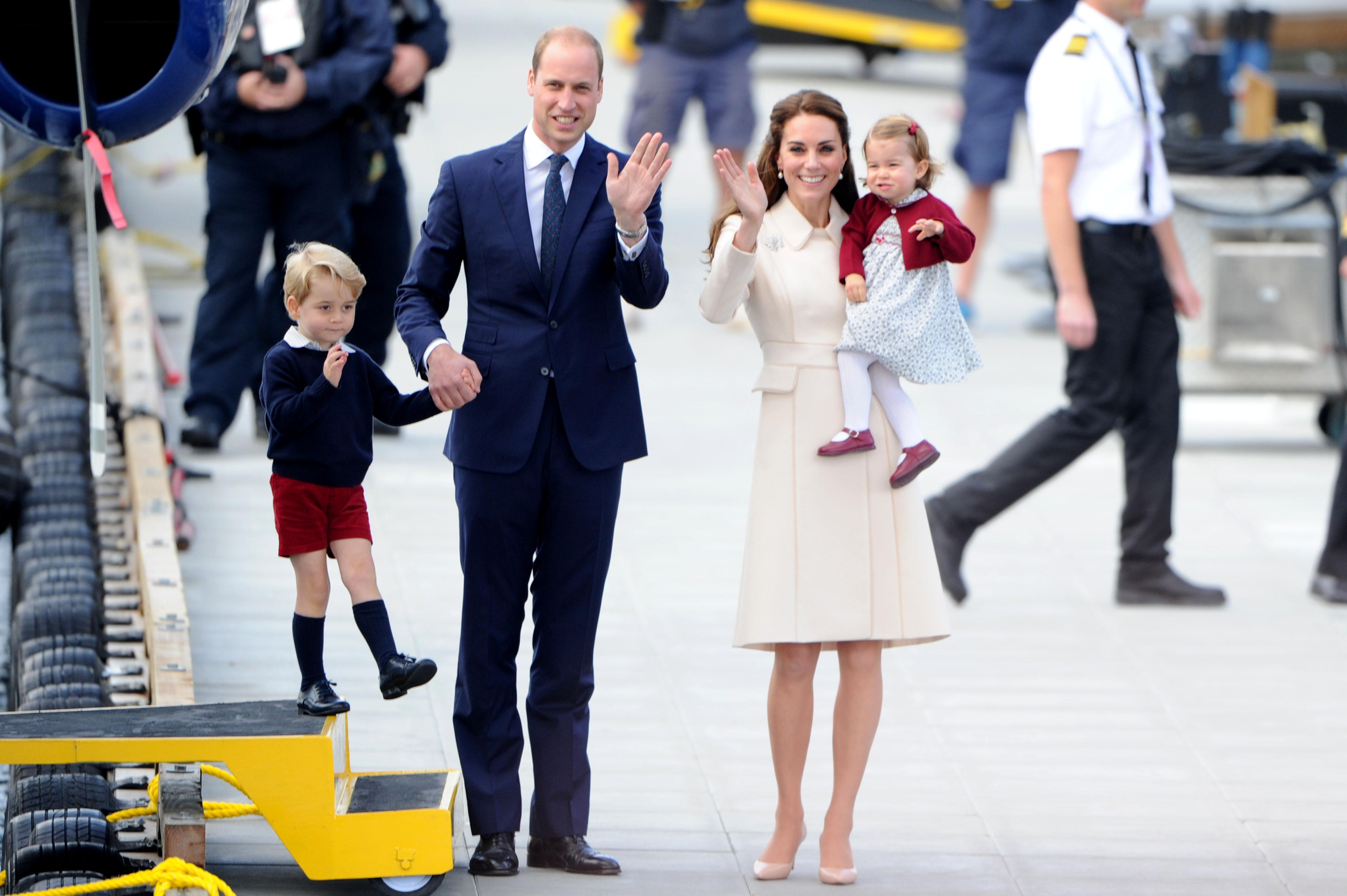 Prince William and Kate Middleton depart on a sea plane with their children, Prince George and Princess Charlotte