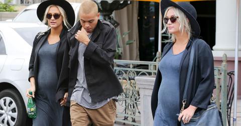 Pregnant ashlee simpson evan ross matching outfits