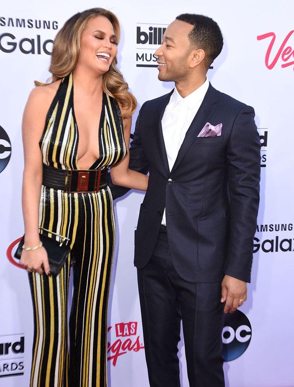 Chrissy tiegen john legend pregnant 05