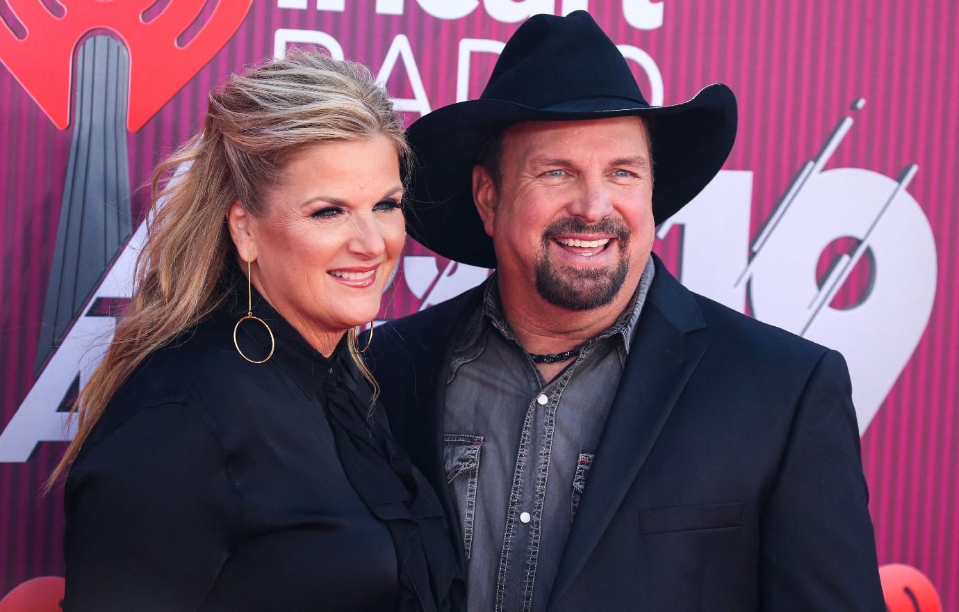 garth brooks wife trisha yearwood good bad times rape allegations