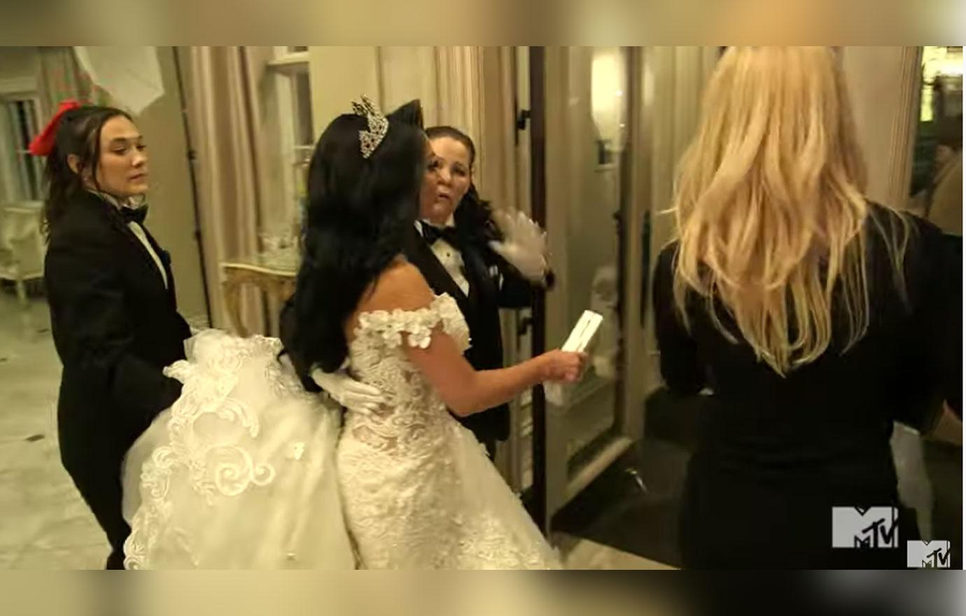 Jersey Shore Guests Boo Snooki & JWoww's Speech At Angelina's Wedding
