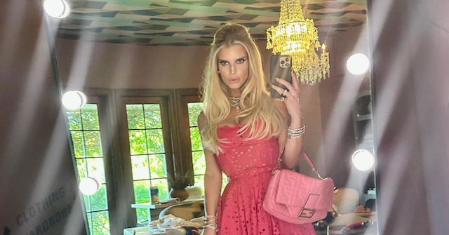 Fans Are Slamming Jessica Simpson For Letting Her Daughter Wear A