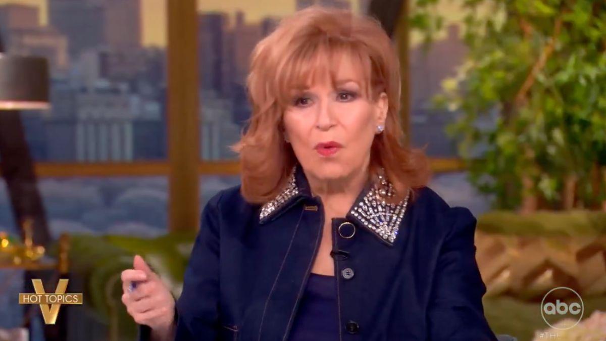 Photo of On another episode of 'The View,' Savannah Chrisley defended Donald Trump, insisting he's not a racist.