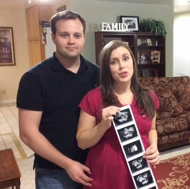 Josh anna duggar baby gender ultrasound photos 03