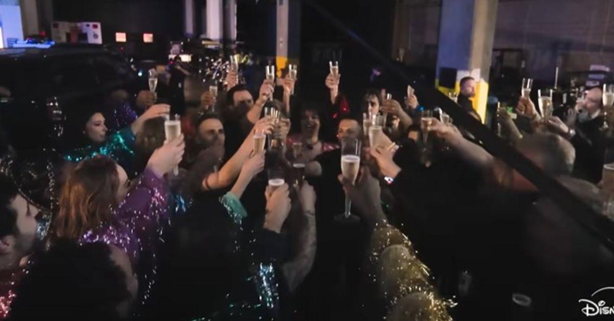 image of Fans praised Taylor Swift for her generosity toward her team.