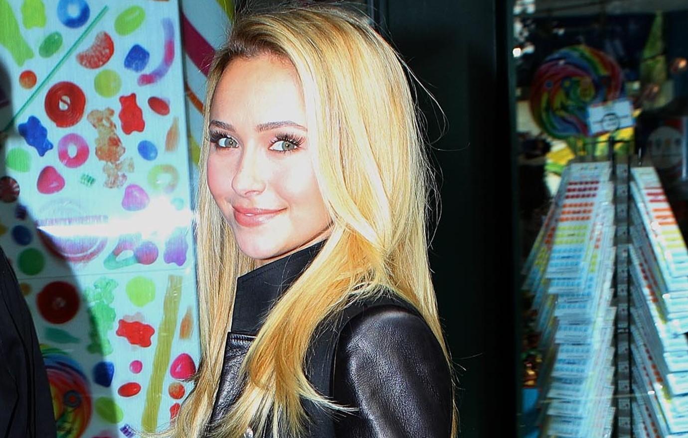 hayden panettieres ex taking full advantage money