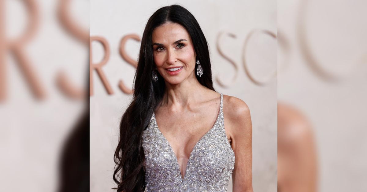 oscars  red carpet bowen yang demi moore