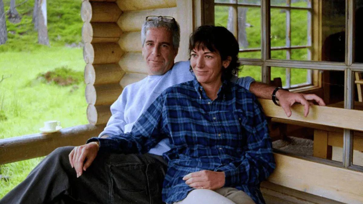 Photo of Jeffrey Epstein and Ghislaine Maxwell