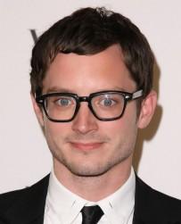 2011__01__okmagazine horoscopes elijahwood 203×300.jpg