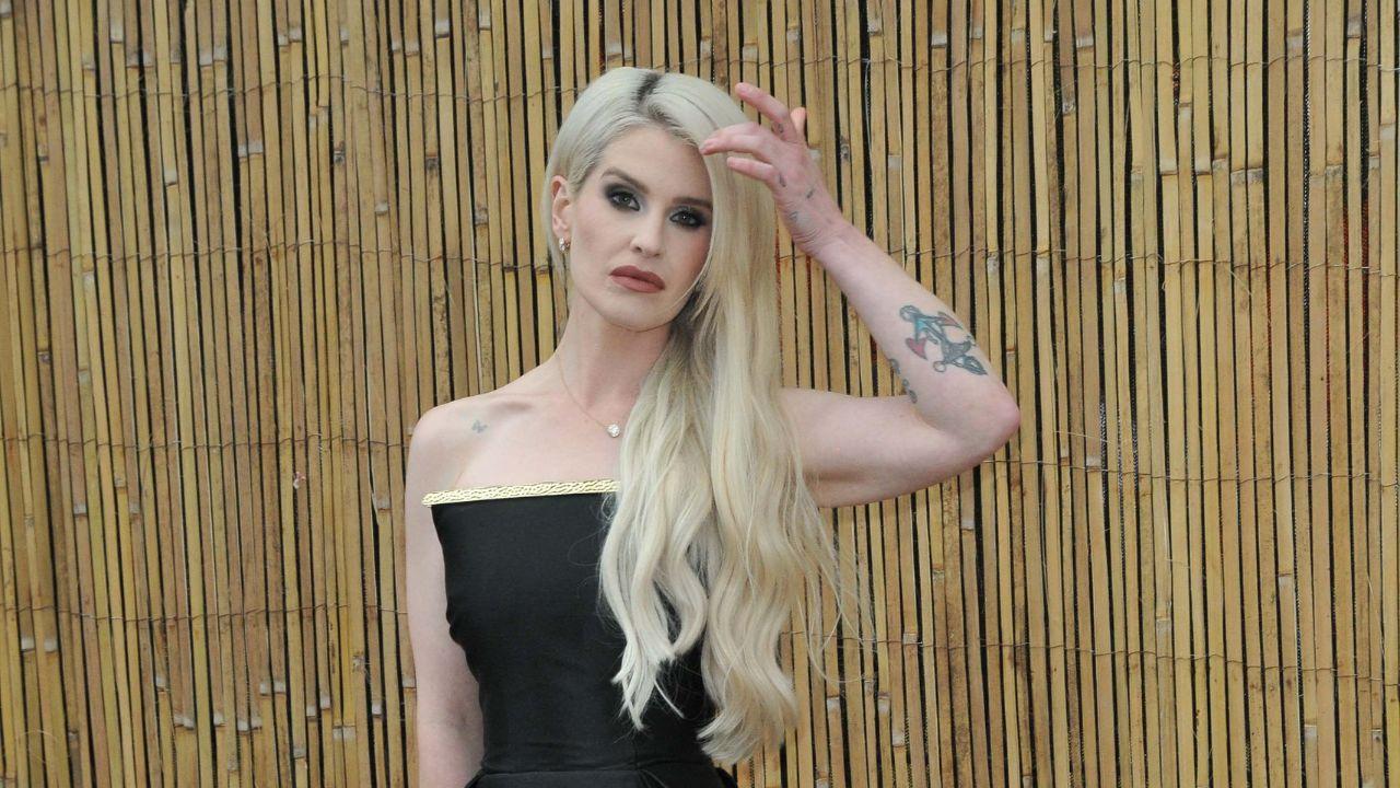 image of Kelly Osbourne also denied having plastic surgery, saying she has only received Botox injections.
