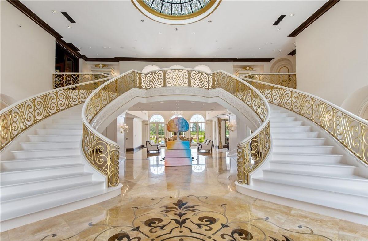 Jeffree Star Lists His Hidden Hills Mansion For $20 Million: Pics