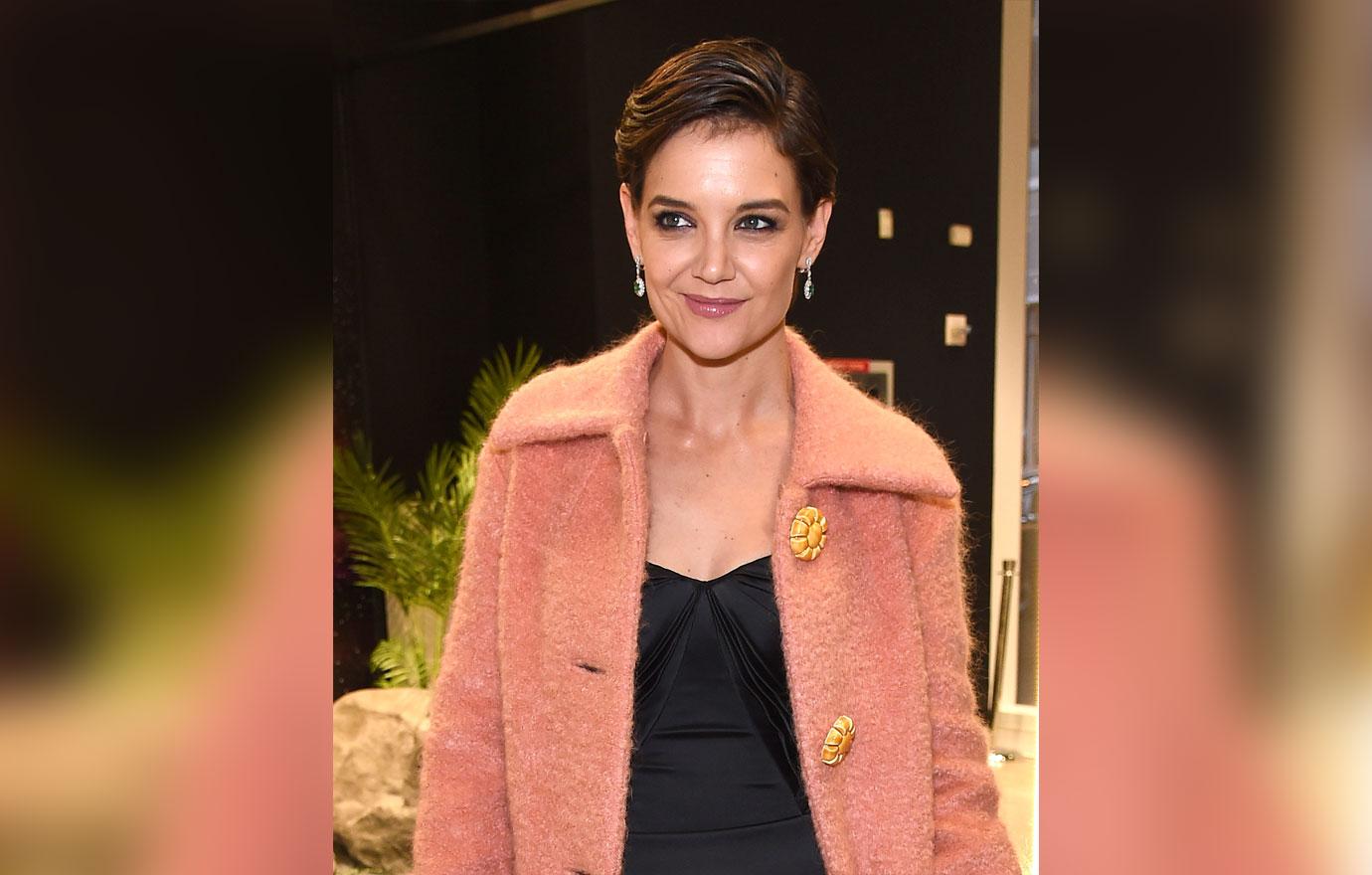 Katie holmes supports jamie foxx