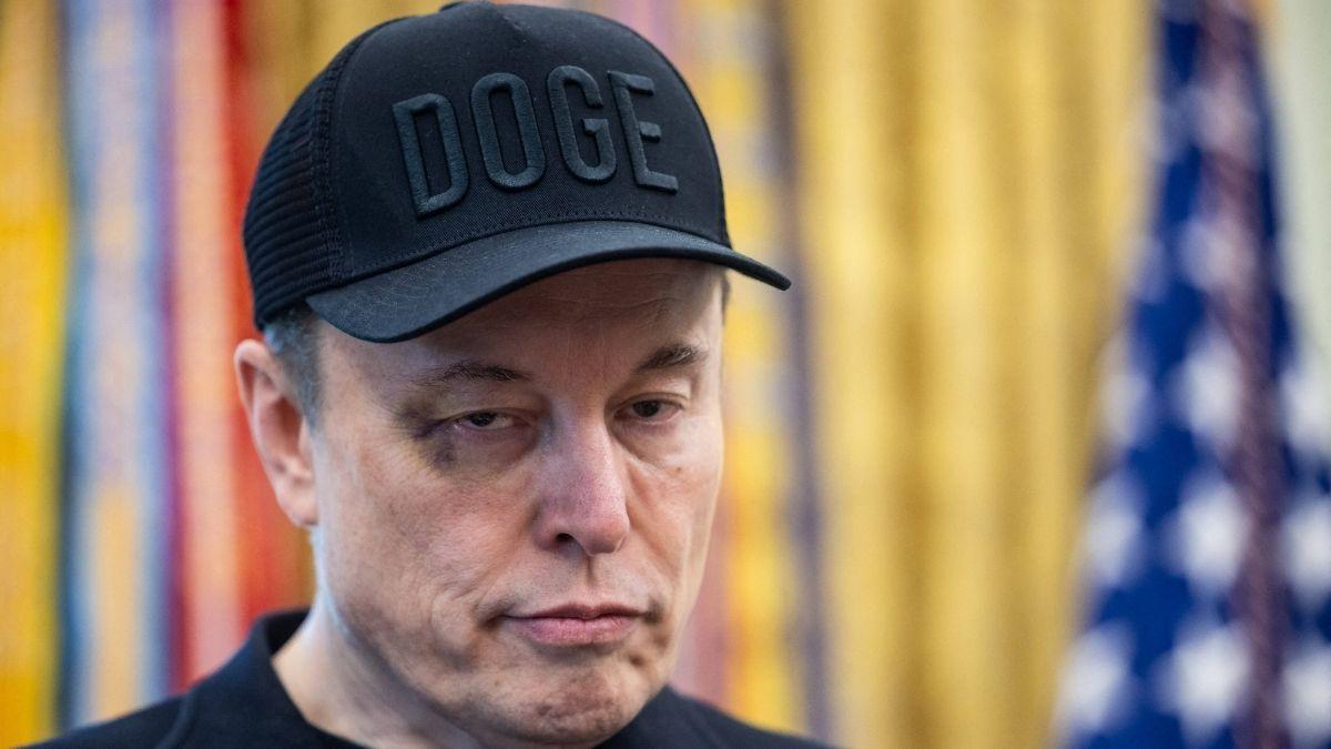 Image of DOGE lost credibility after large layoffs drew public criticism.