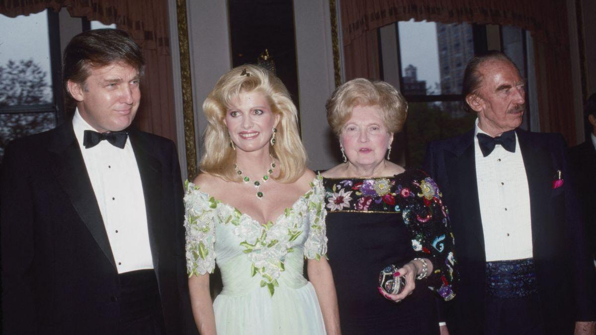 Photo of Donald, Ivana, Mary Anne and Fred Trump