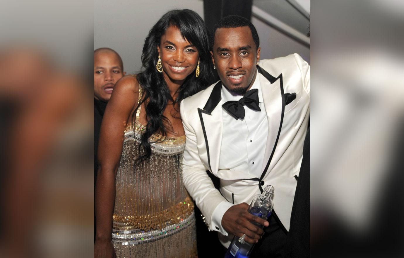 Diddy And Kim Porter At New Years Eve 2009 - Diddy celebrates New Years Eve at LIV nightclub in FontainebleauHotel Presented by Ciroc Vodka