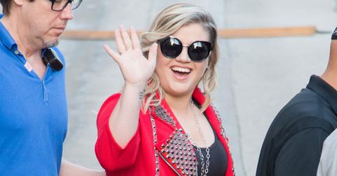 Kelly clarkson son remington first phoots