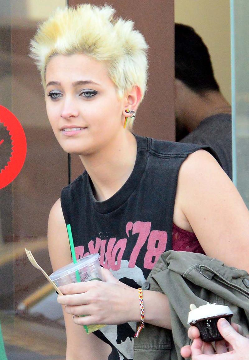 paris jackson admits suicide attempt