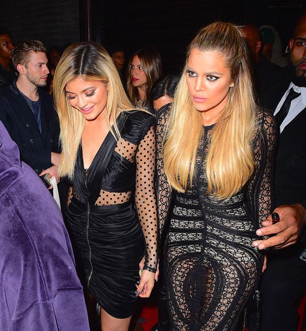 Khloe kardashian twerking kylie galore party