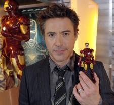 2010__02__Robert_Downey_Jr_Feb16 225&#215;208.jpg