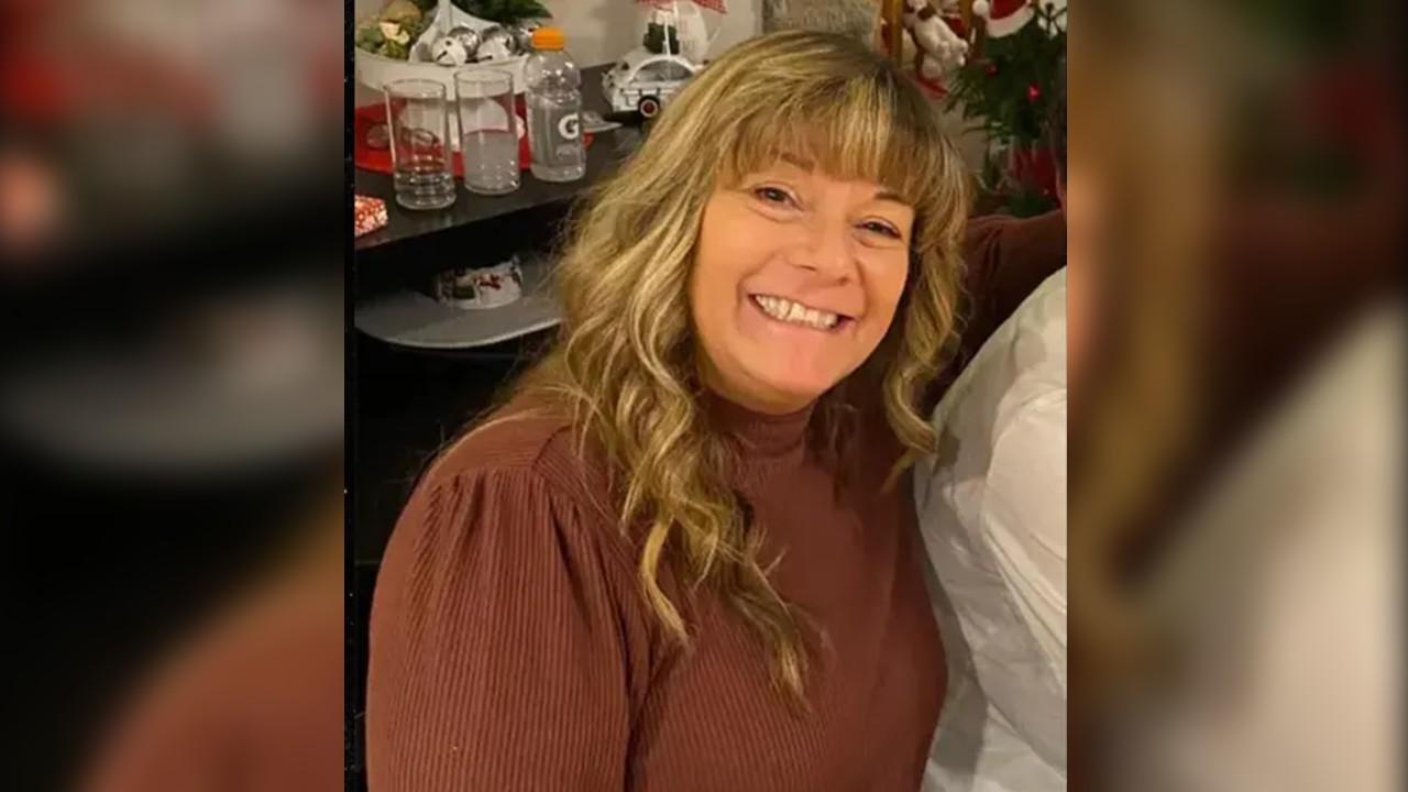 Image of Tawnia McGeehan and Addi Smith were found dead in their Las Vegas hotel room after staff discovered a warning note outside the door.