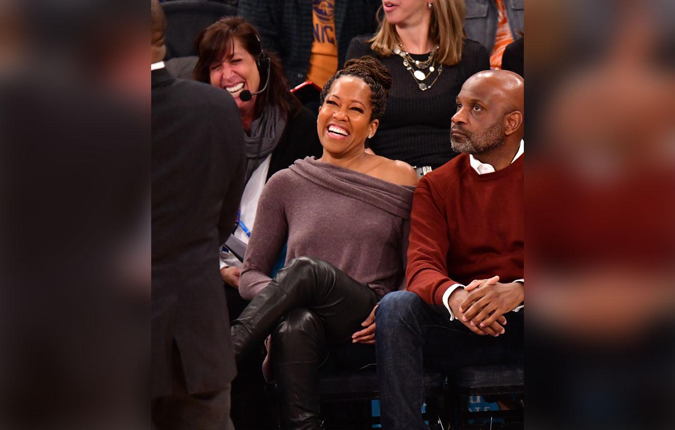 Regina King smiles at Knicks game