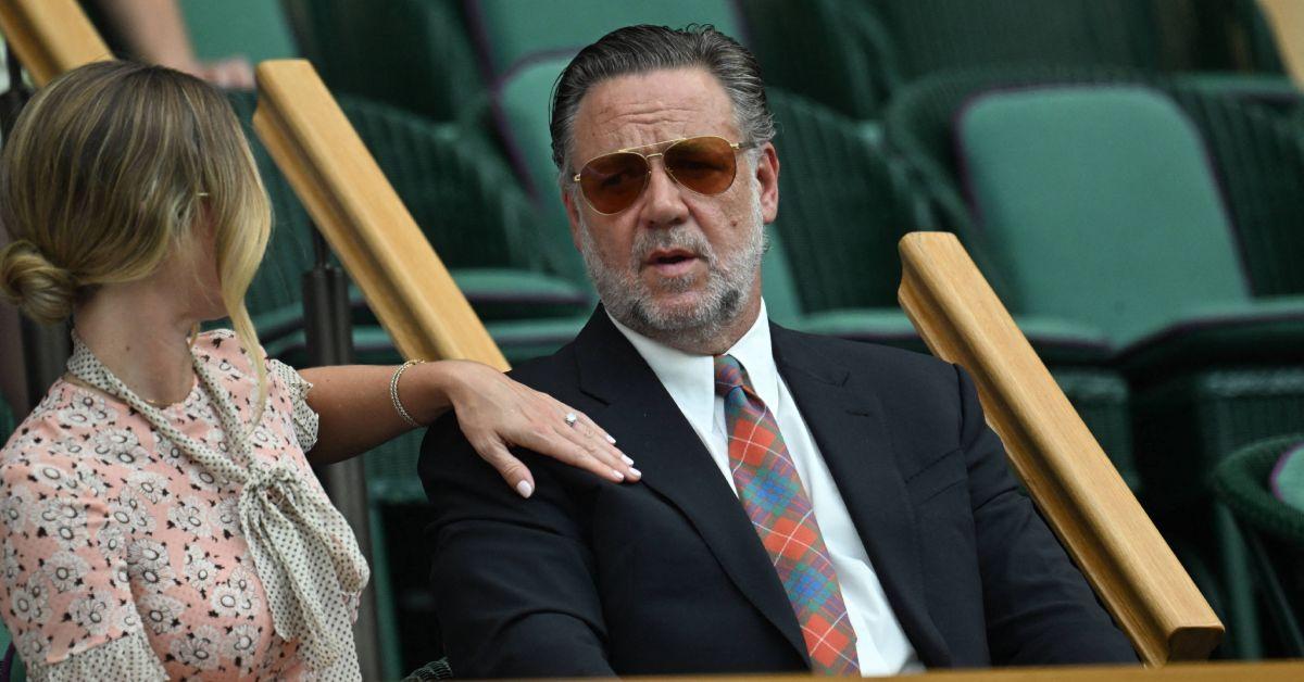 russell crowe shows weight loss wimbledon fiance britney theriot photos