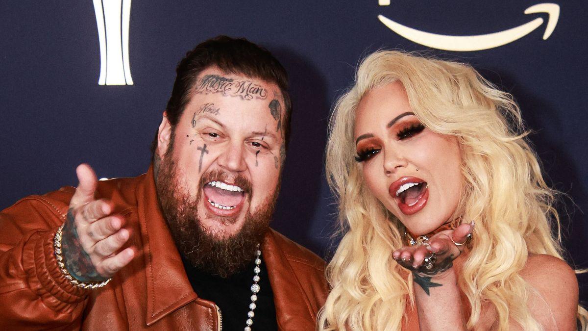 Image of Bunnie Xo urged people struggling to seek help and remember they are not alone.