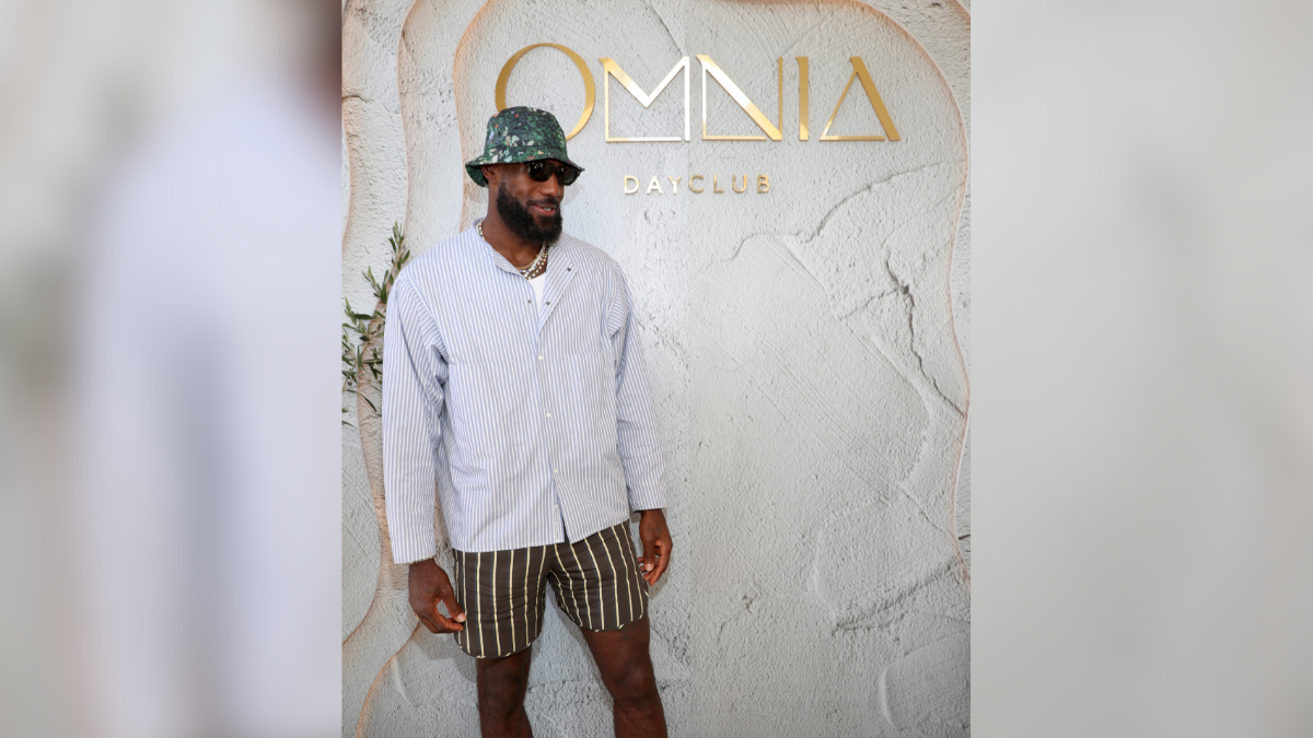 omnia dayclub opens with a bang lebron james sofia vergara and a world record motorcycle jump mark las vegas hottest new venue