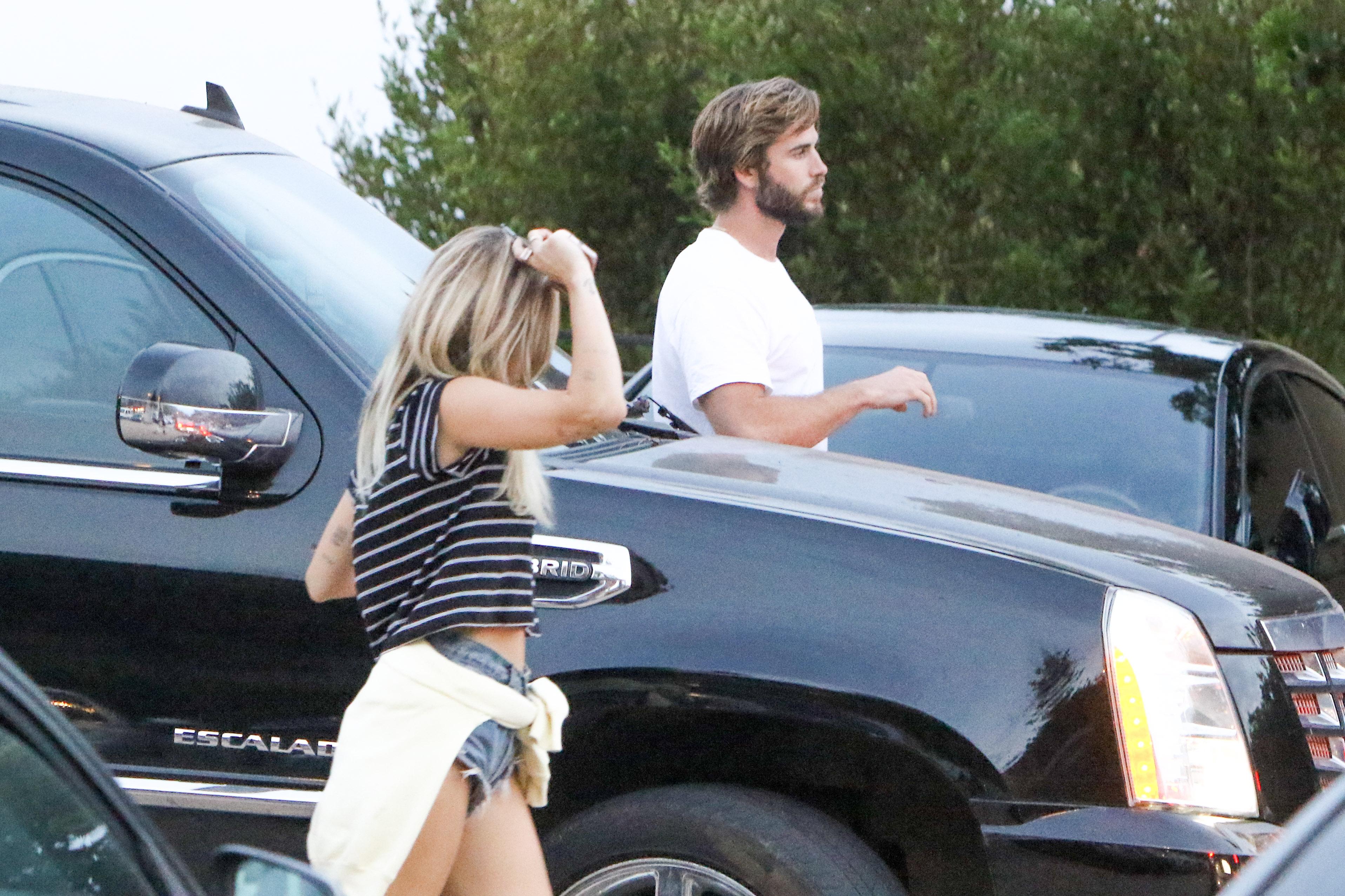 Miley Cyrus & Liam Hemsworth