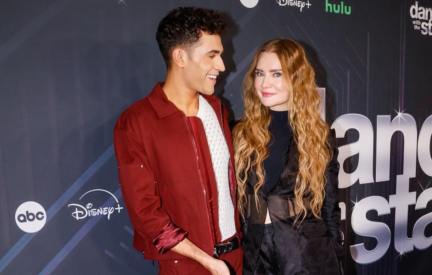 anna delvey cried bathroom after dealing with backlash cast dwts dance partner ezra sosa reveals