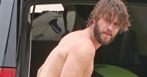 Liam Hemsworth Shirtless