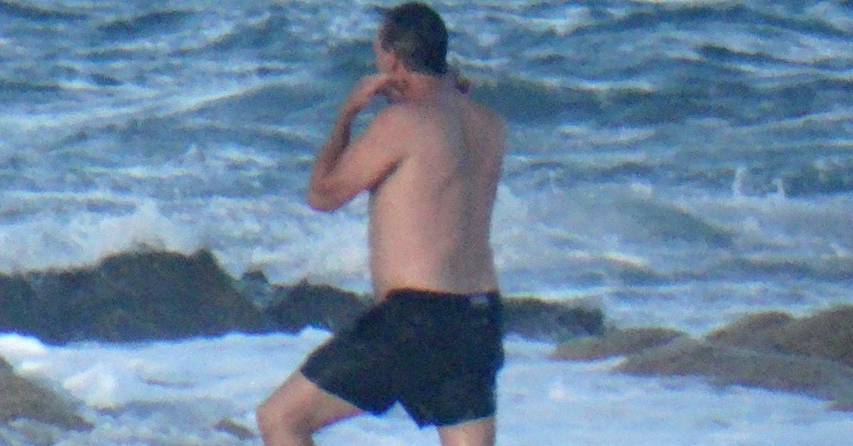 jon hamm shirtless mexico beach