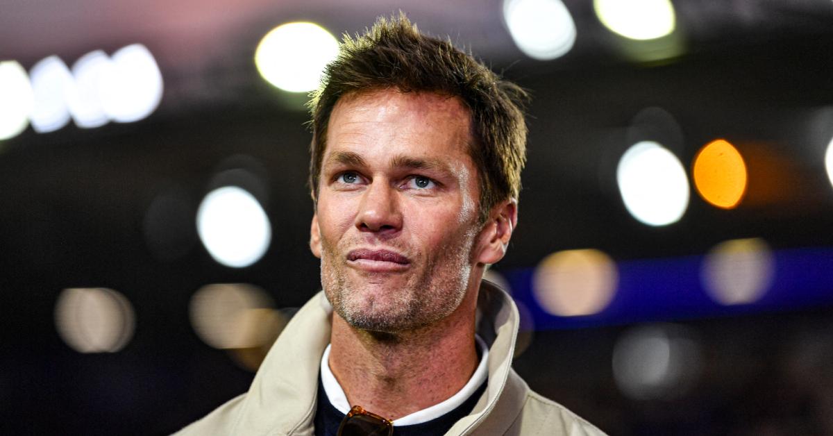 tom brady trolls kevin hart height super bowl joke roast