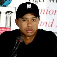 2009__12__tigerwoods9 223&#215;225.jpg