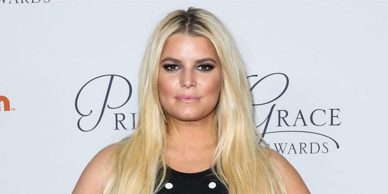 Jessica Simpson Slammed For Letting Daughter Maxi Show Her Midriff