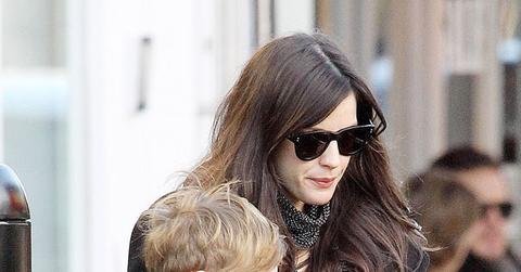 Liv tyler engagement ring pregnant 01