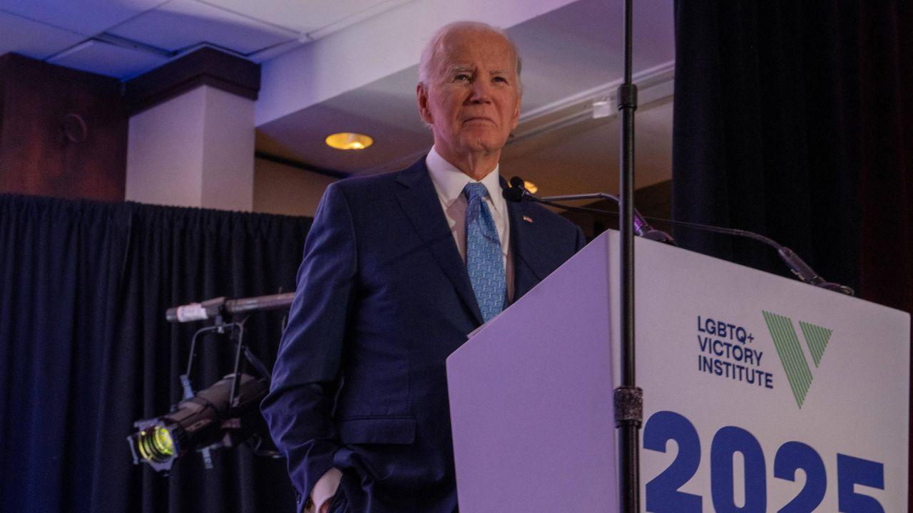 Photo of Joe Biden has been dealing with 'painful' cancer.